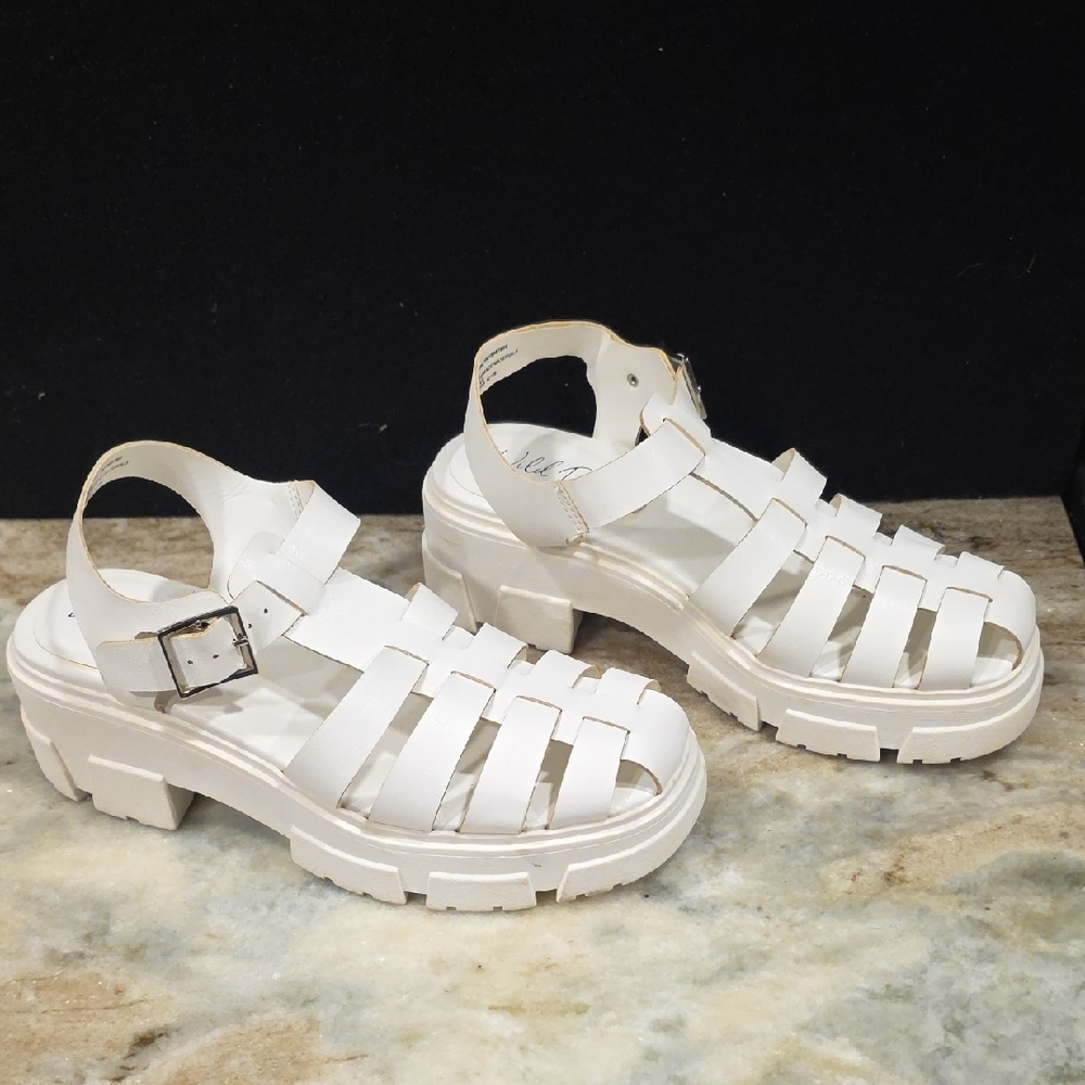 Wild Pair White Women's Sandals - Picture 3 of 5